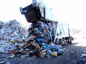 Правительство России утвердило изменения для перерасчёта платы за вывоз твердых коммунальных отходов (ТКО) на основании фактически вывезенного